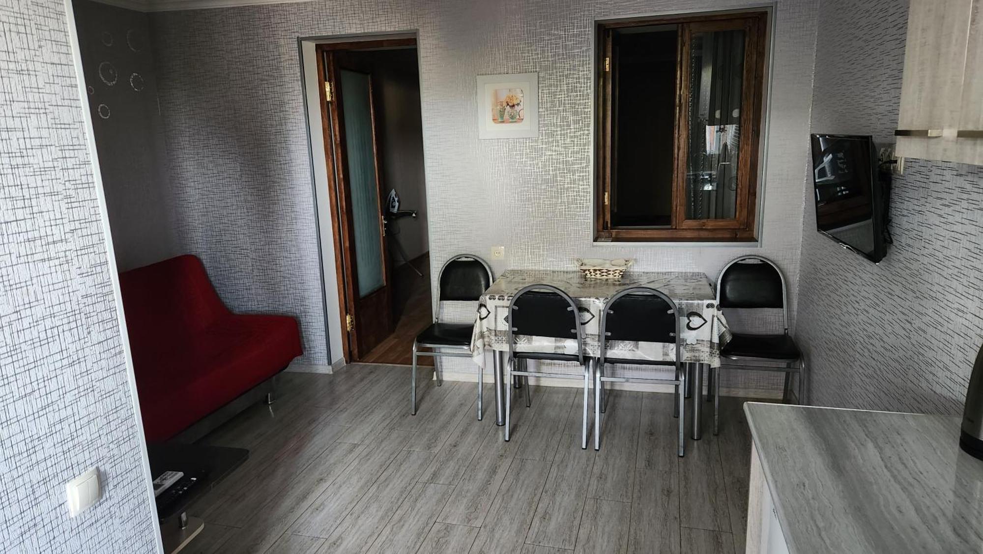 Comfort Tbilisi Rom bilde